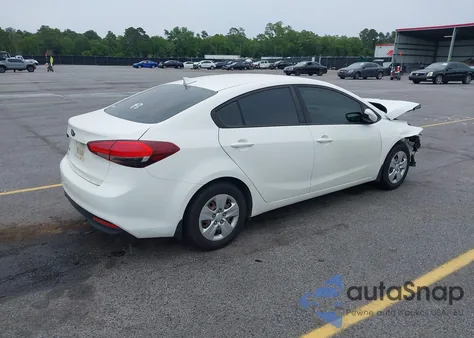 2018 Kia Forte Lx z USA, uszkodzony, nr VIN 3KPFK4A72JE242126